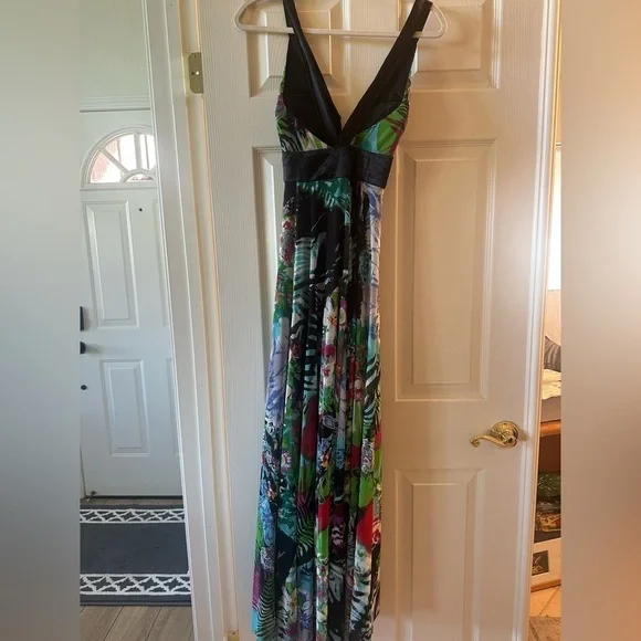 Floral Gown​​​​​ - Picture 7 of 7